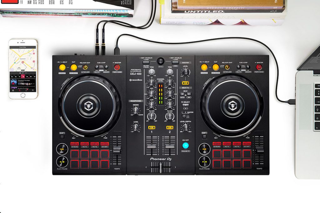 Das DJ Mischpult DDJ-400 von Pioneer DJ